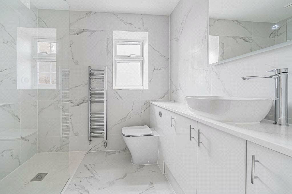 4 bedroom House for sale in Burghfield, Reading, Berkshire