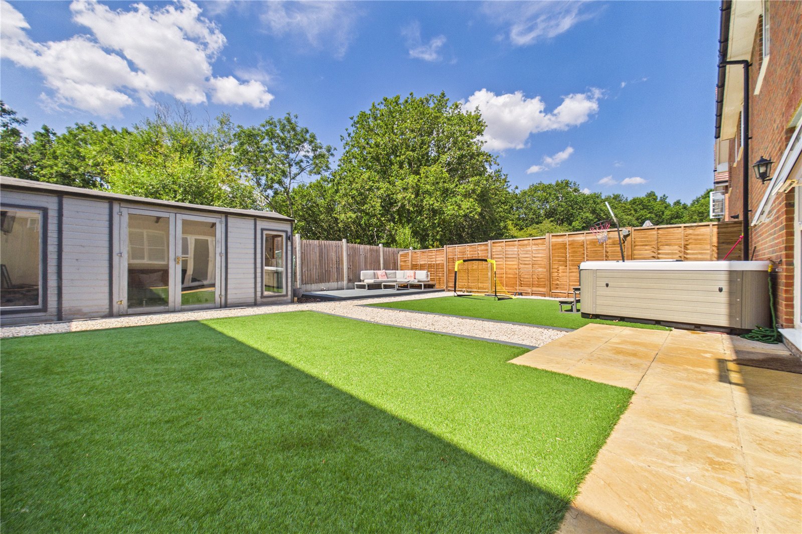 4 bedroom House for sale in Burghfield Common, Reading, Berkshire