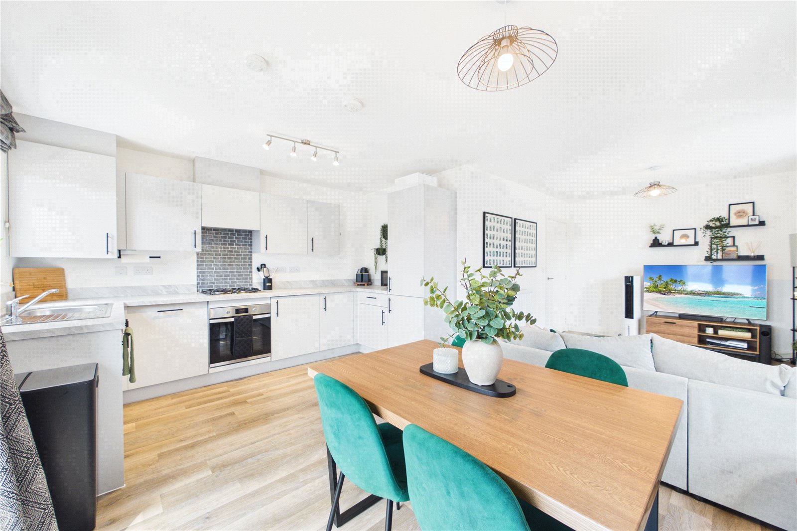1 bedroom Flat for sale in Shinfield, Reading, Berkshire