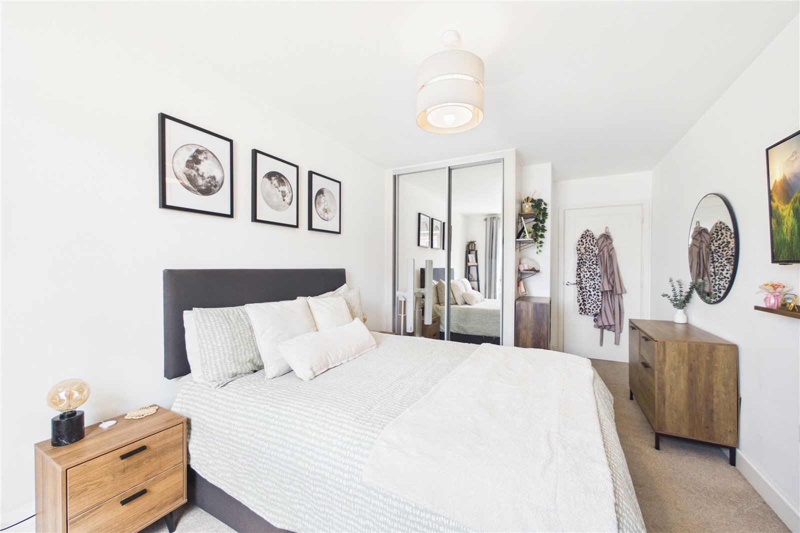 1 bedroom Flat for sale in Shinfield, Reading, Berkshire