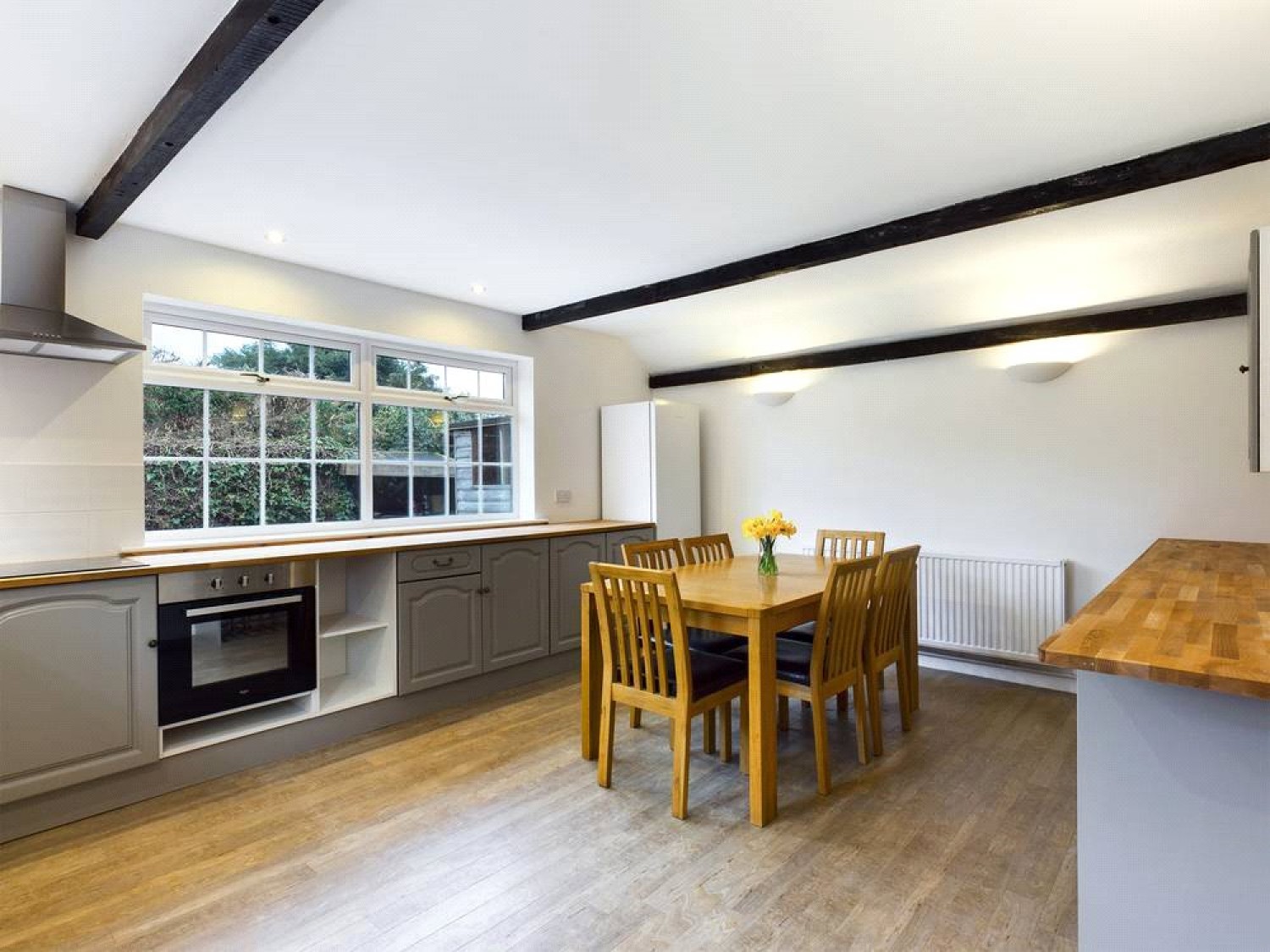 Theale Road, Burghfield, Reading