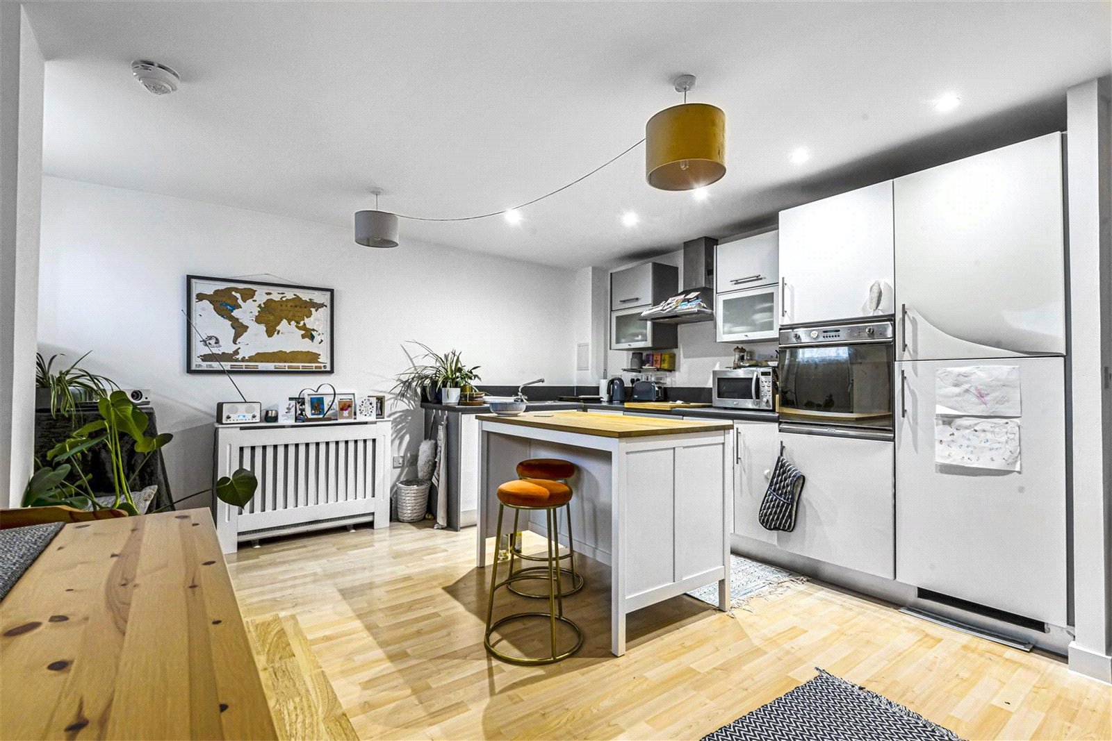 2 bedroom Flat to let in Basingstoke, Hampshire