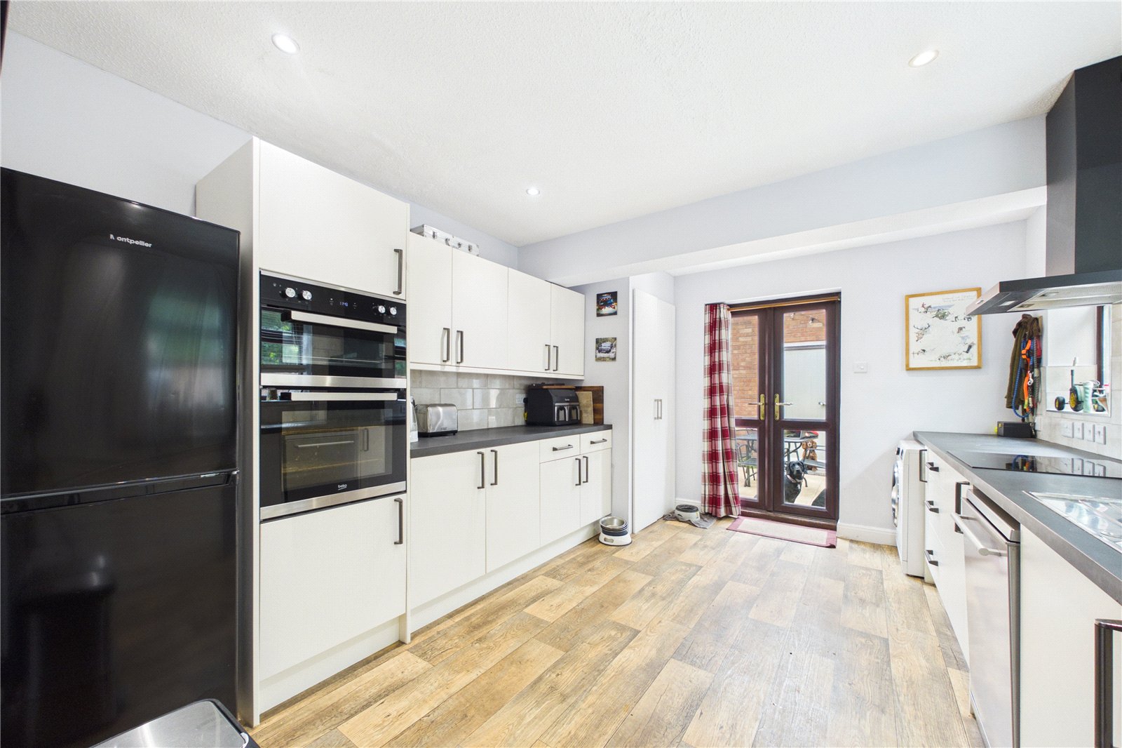 2 bedroom Bungalow to let in Riseley, Reading, Berkshire