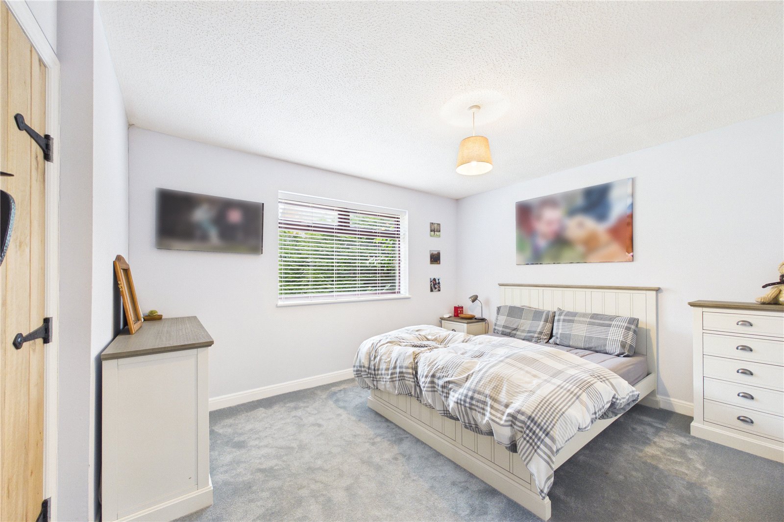 2 bedroom Bungalow to let in Riseley, Reading, Berkshire