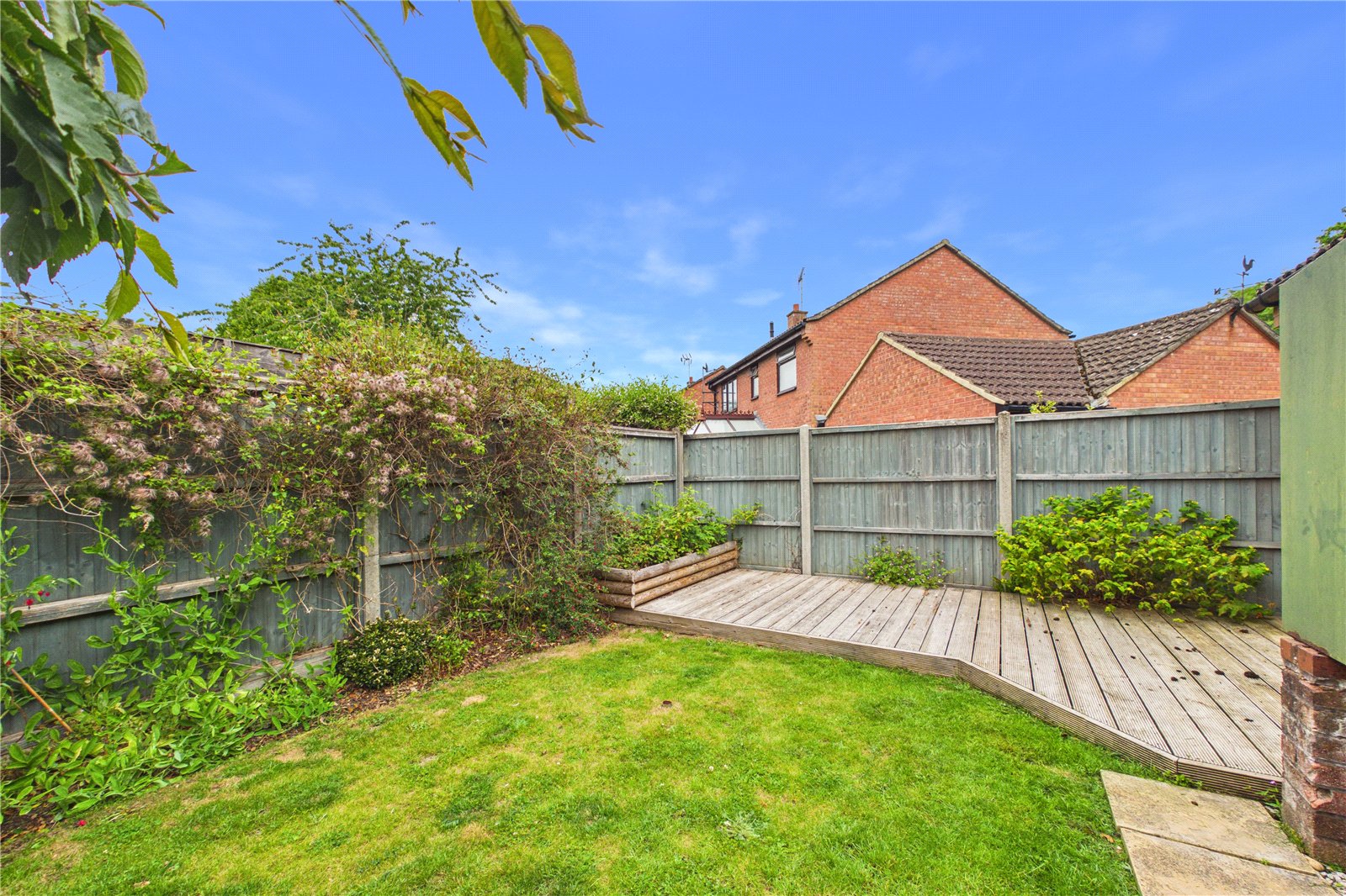2 bedroom Bungalow to let in Riseley, Reading, Berkshire