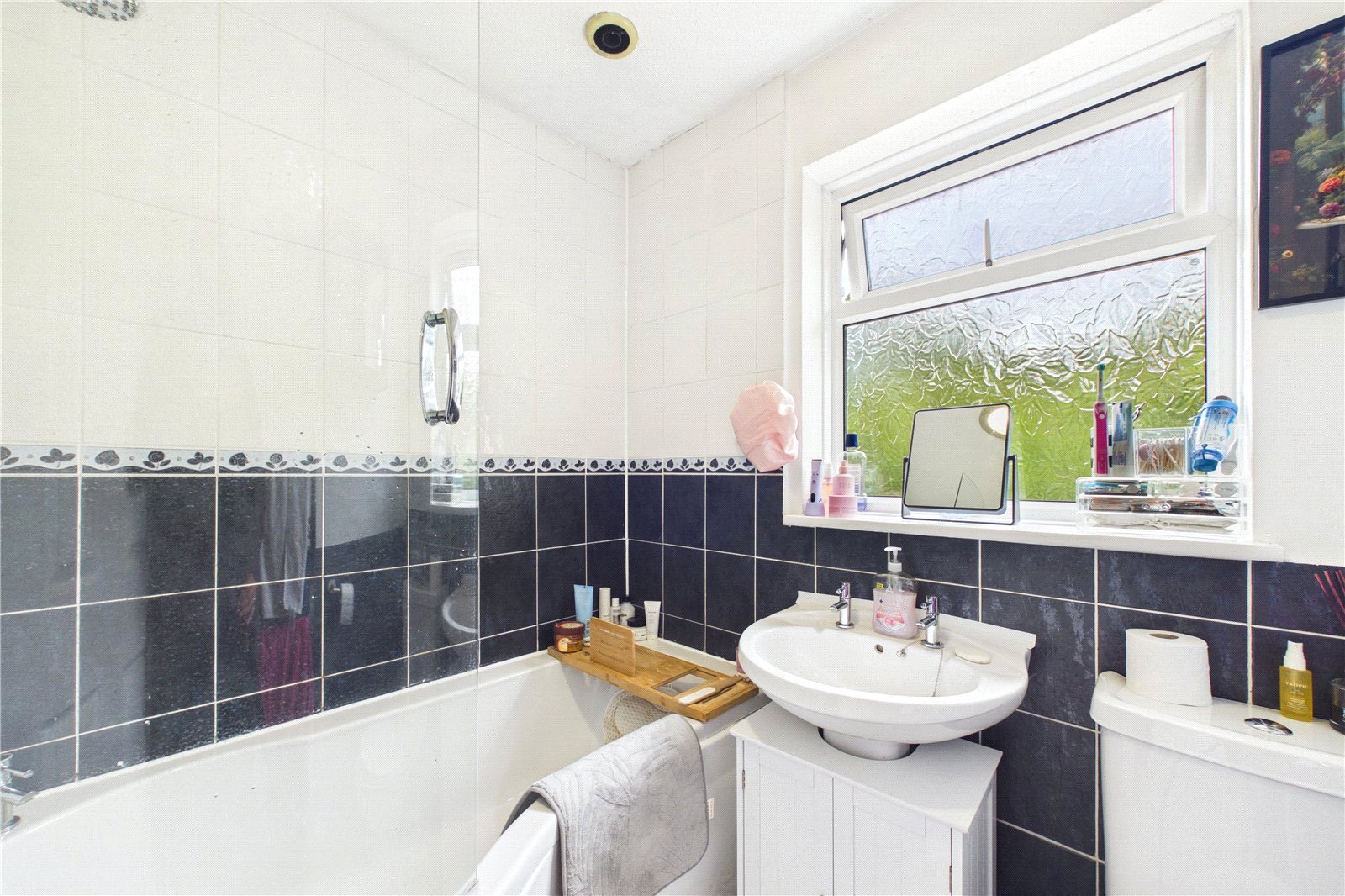 3 bedroom House to let in Basingstoke, Hampshire