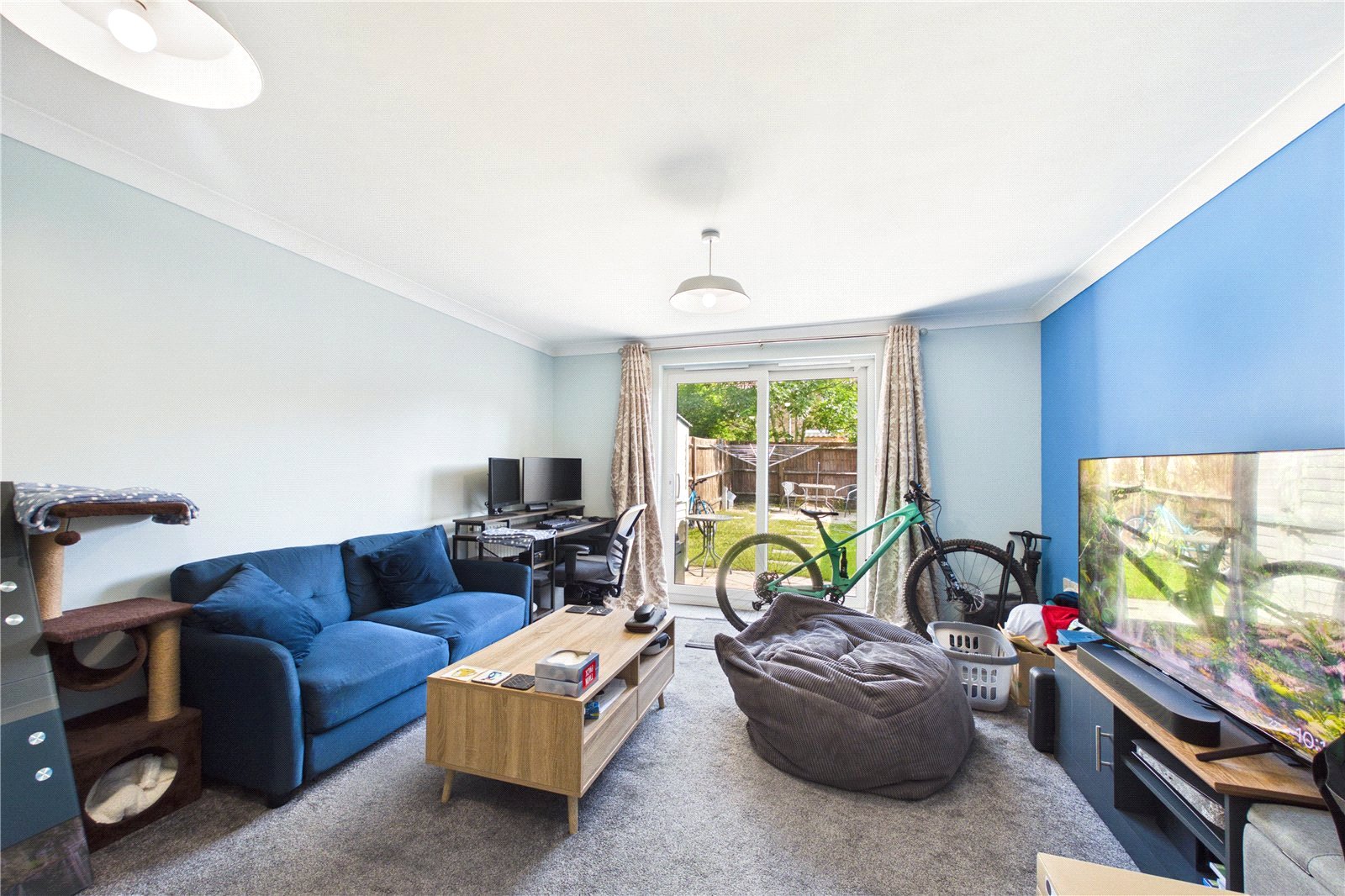 2 bedroom House to let in Beggarwood, Basingstoke, Hampshire