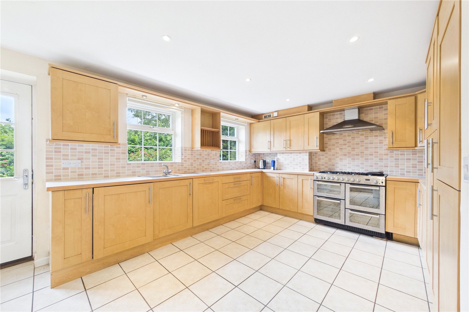 5 bedroom House to let in Spencers Wood, Reading, Berkshire