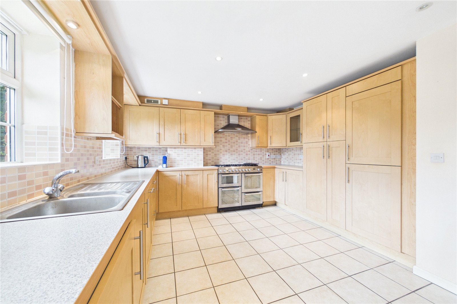 5 bedroom House to let in Spencers Wood, Reading, Berkshire