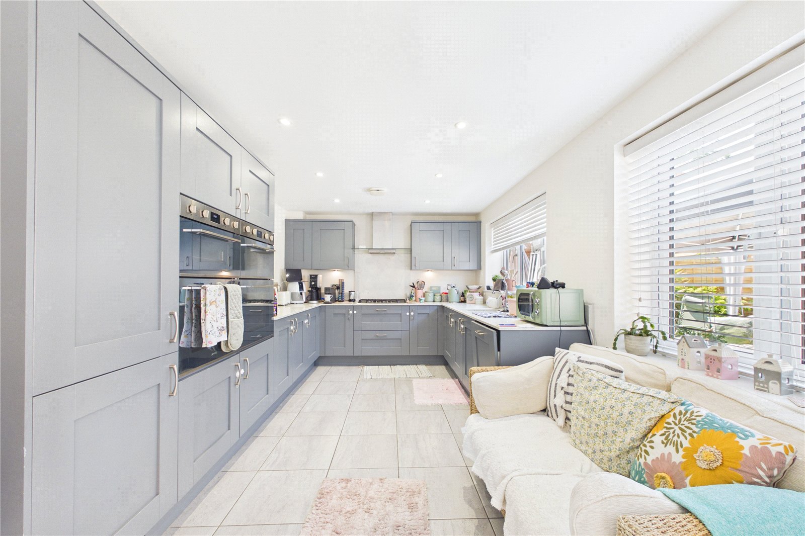 4 bedroom House to let in Bramley, Tadley, Hampshire
