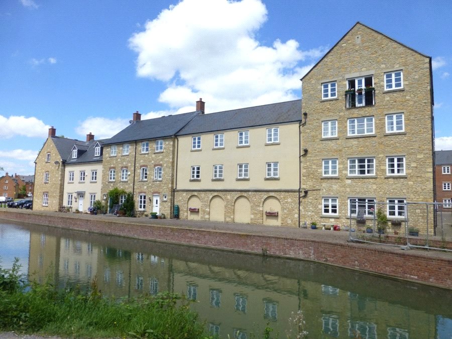 2 bedroom Flat to let in Ebley, Stroud, Gloucestershire
