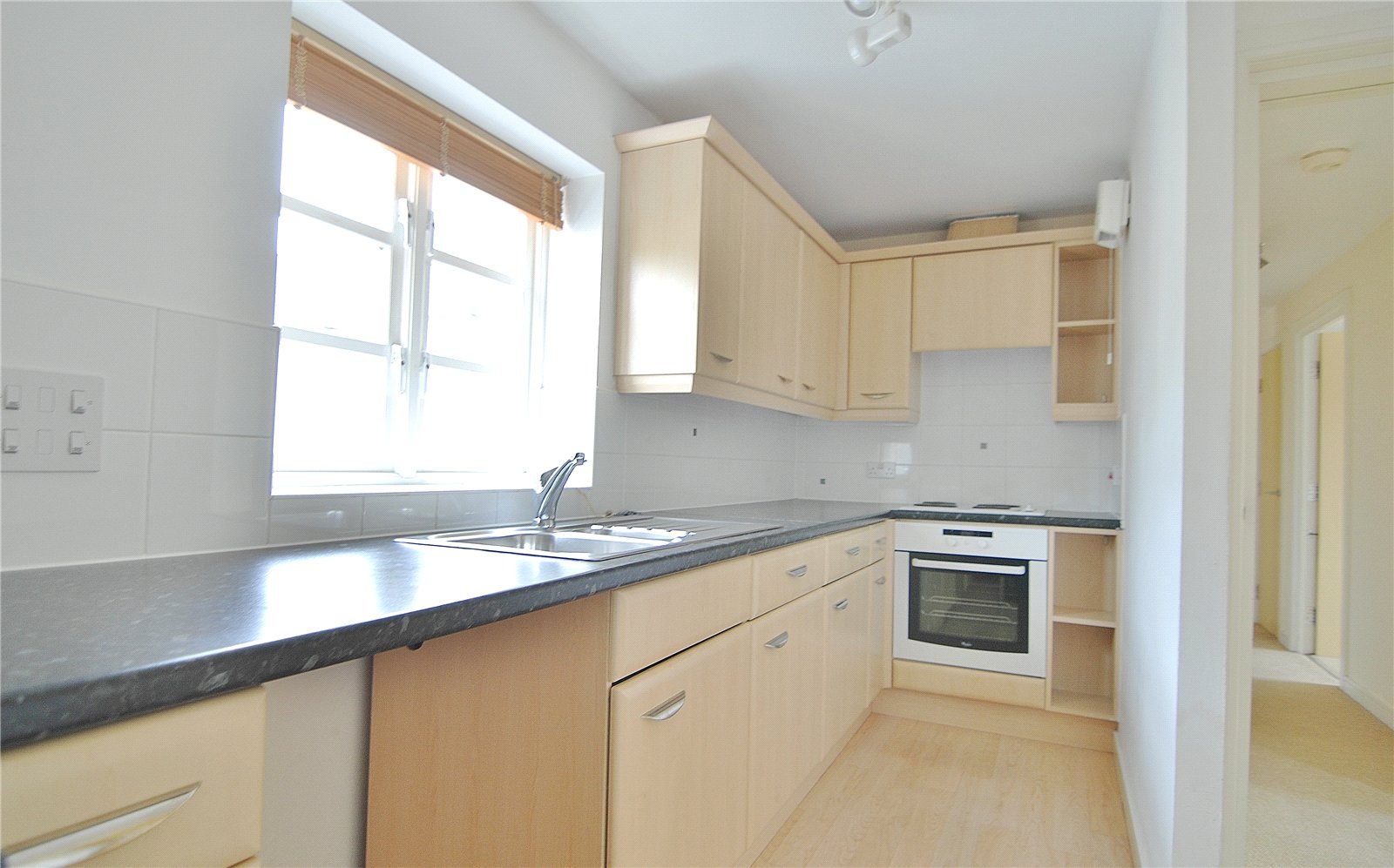 2 bedroom Flat to let in Ebley, Stroud, Gloucestershire