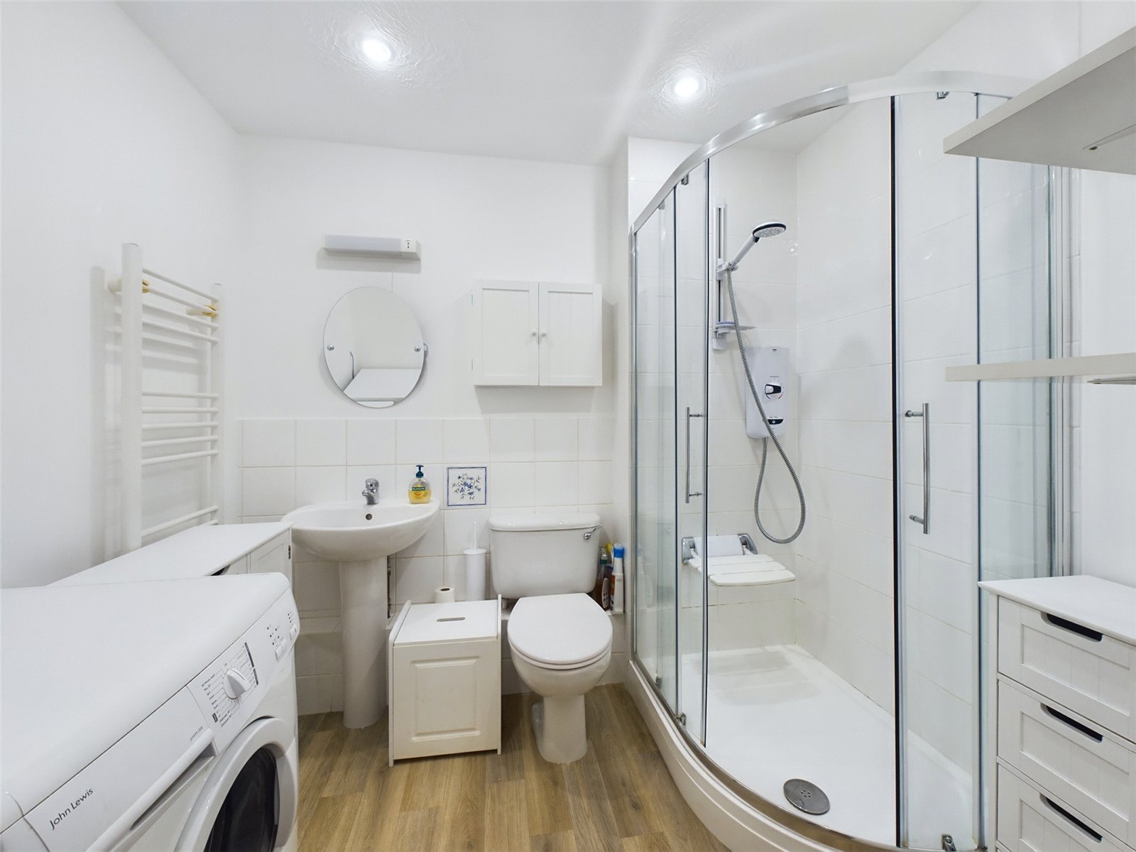 2 bedroom Flat to let in Chinnor, Oxfordshire