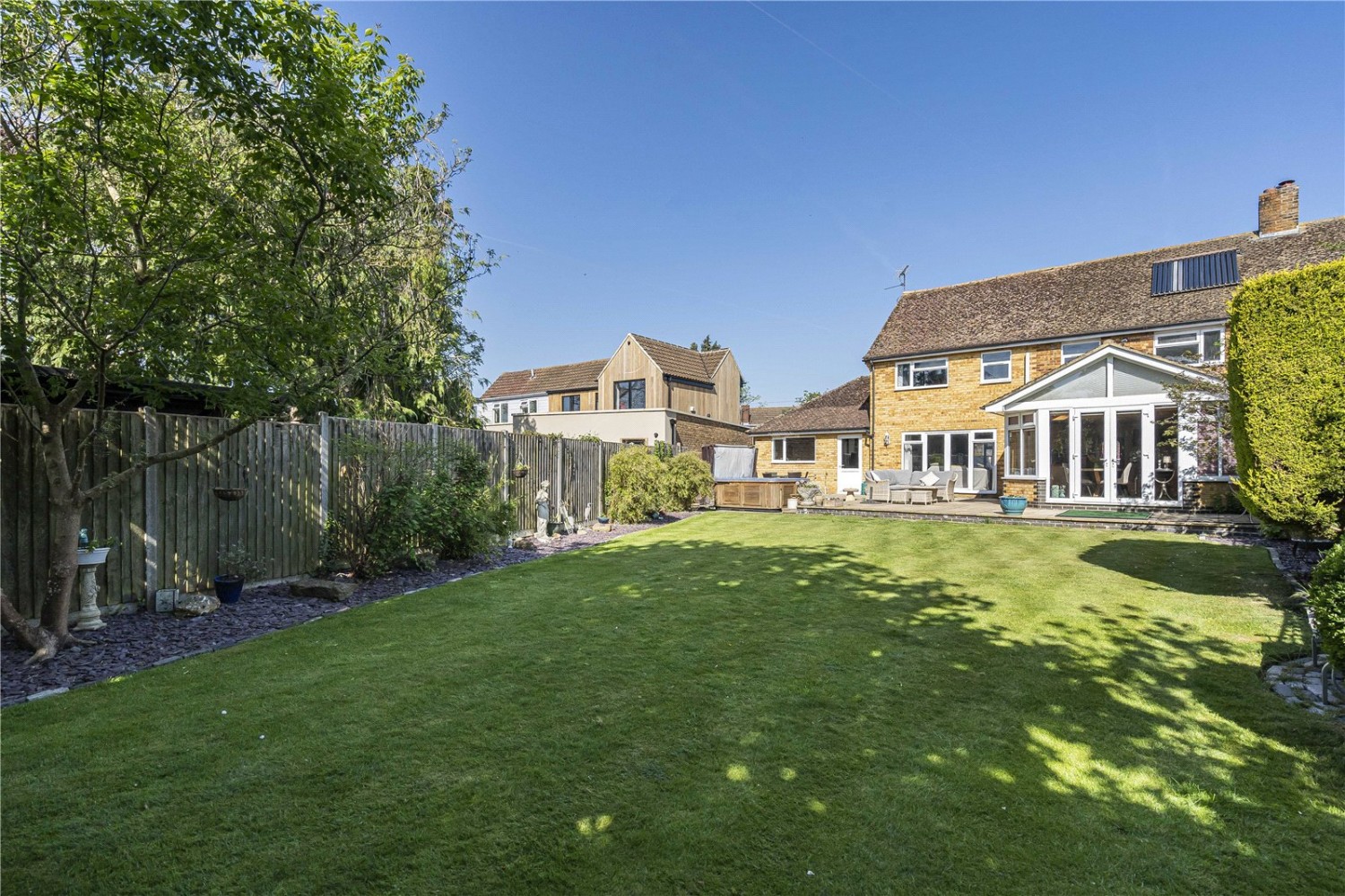 Haddenham, Aylesbury, Buckinghamshire