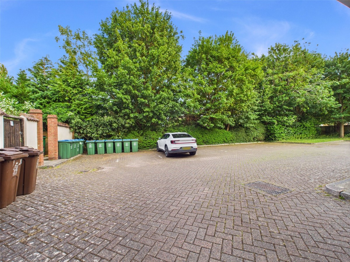 Haddenham, Aylesbury, Buckinghamshire
