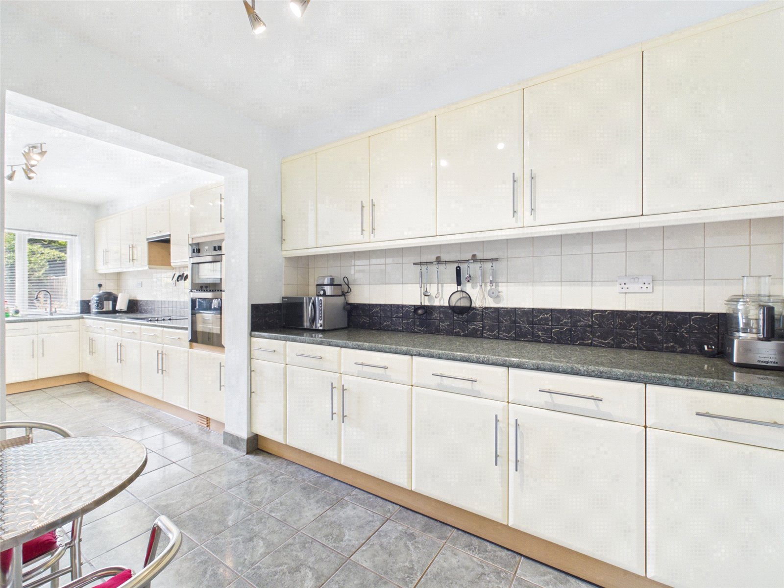 5 bedroom House for sale in Chinnor, Oxfordshire