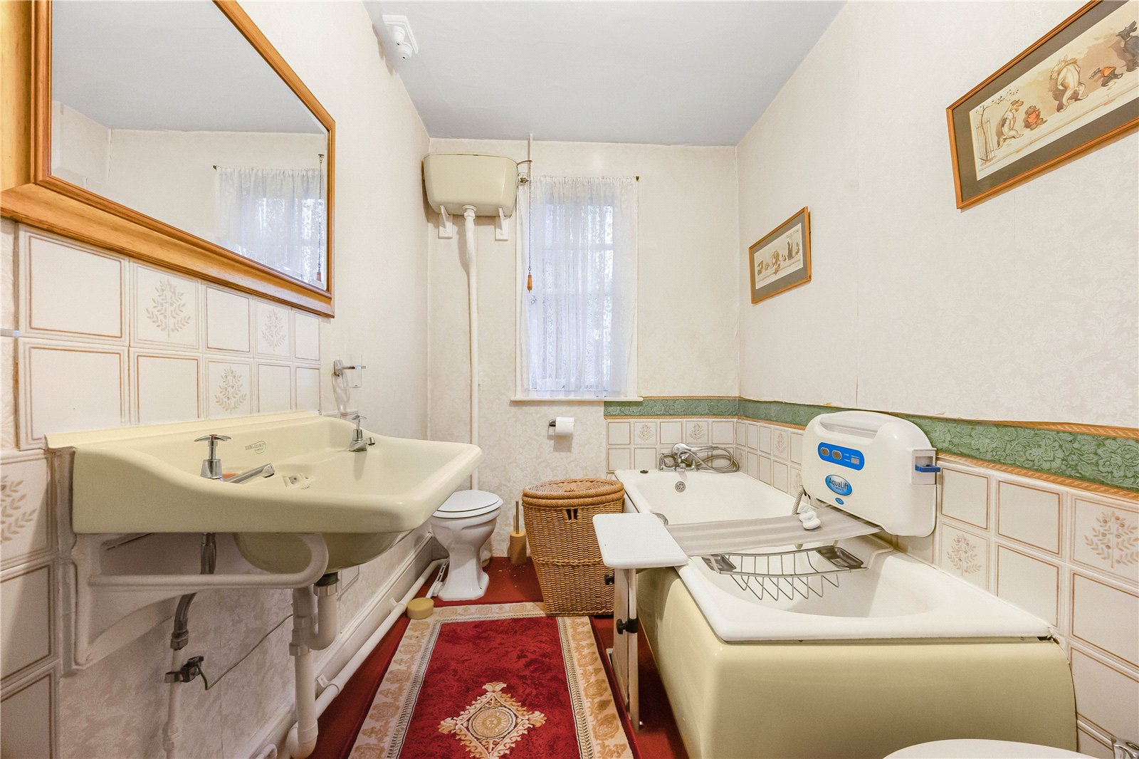3 bedroom House for sale in Haddenham, Aylesbury, Buckinghamshire