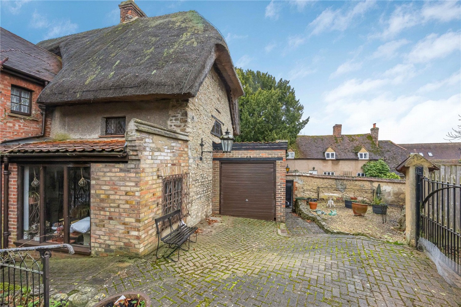 Haddenham, Aylesbury, Buckinghamshire