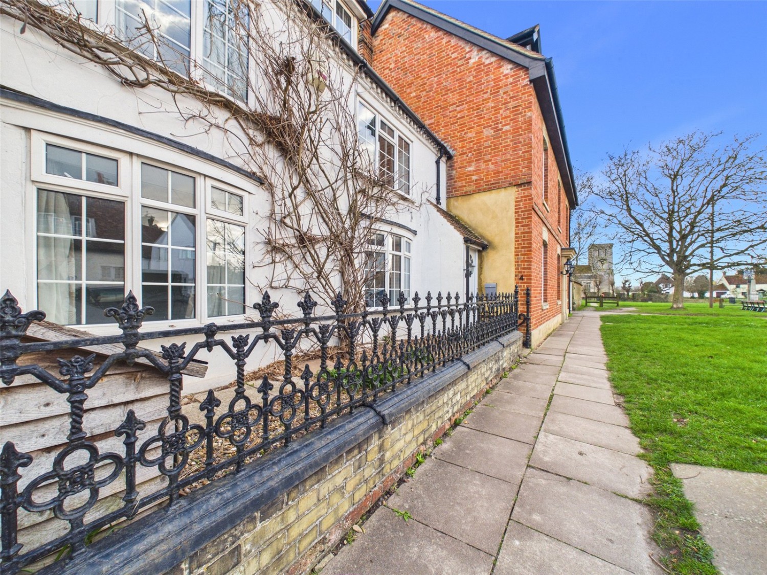 Haddenham, Aylesbury