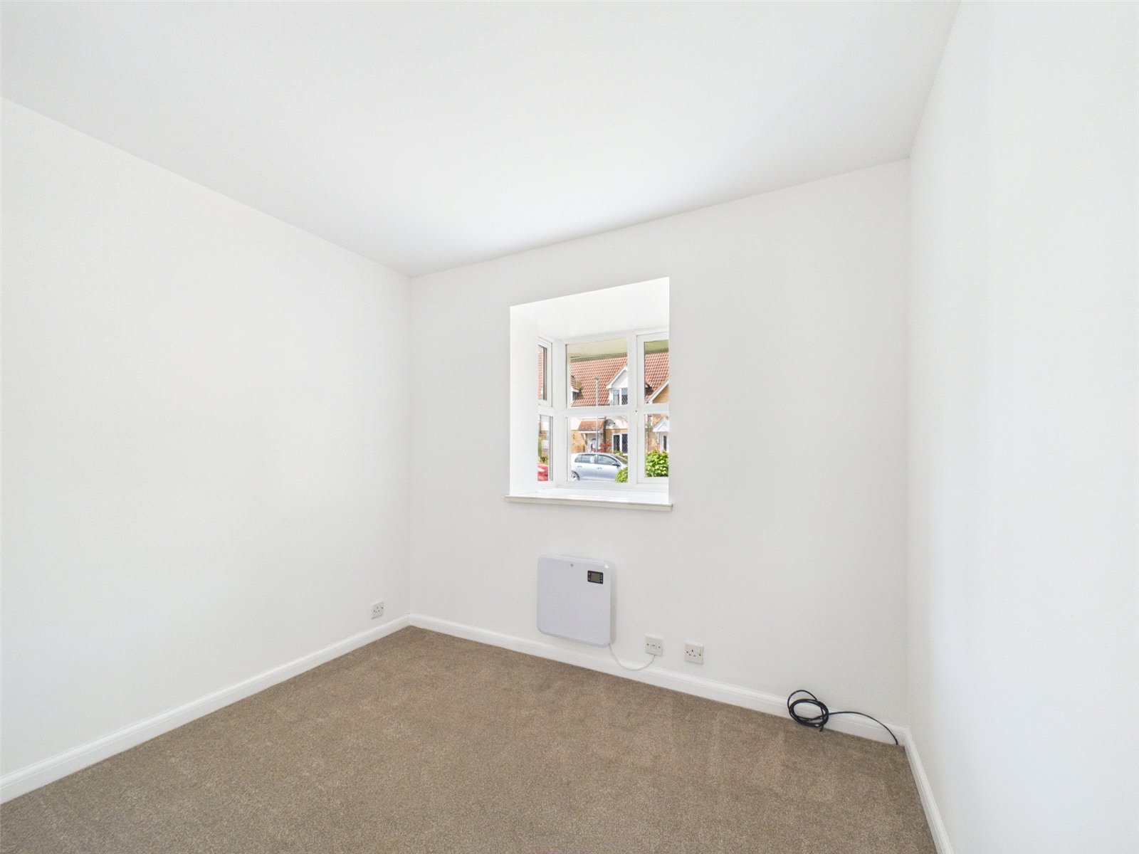 1 bedroom Flat for sale in Haddenham, Aylesbury, Buckinghamshire