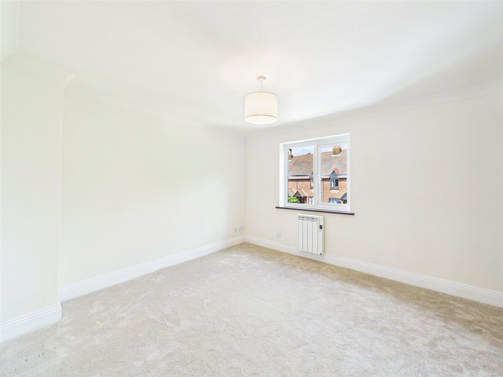 2 bedroom House to let in Henton, Chinnor, Oxfordshire