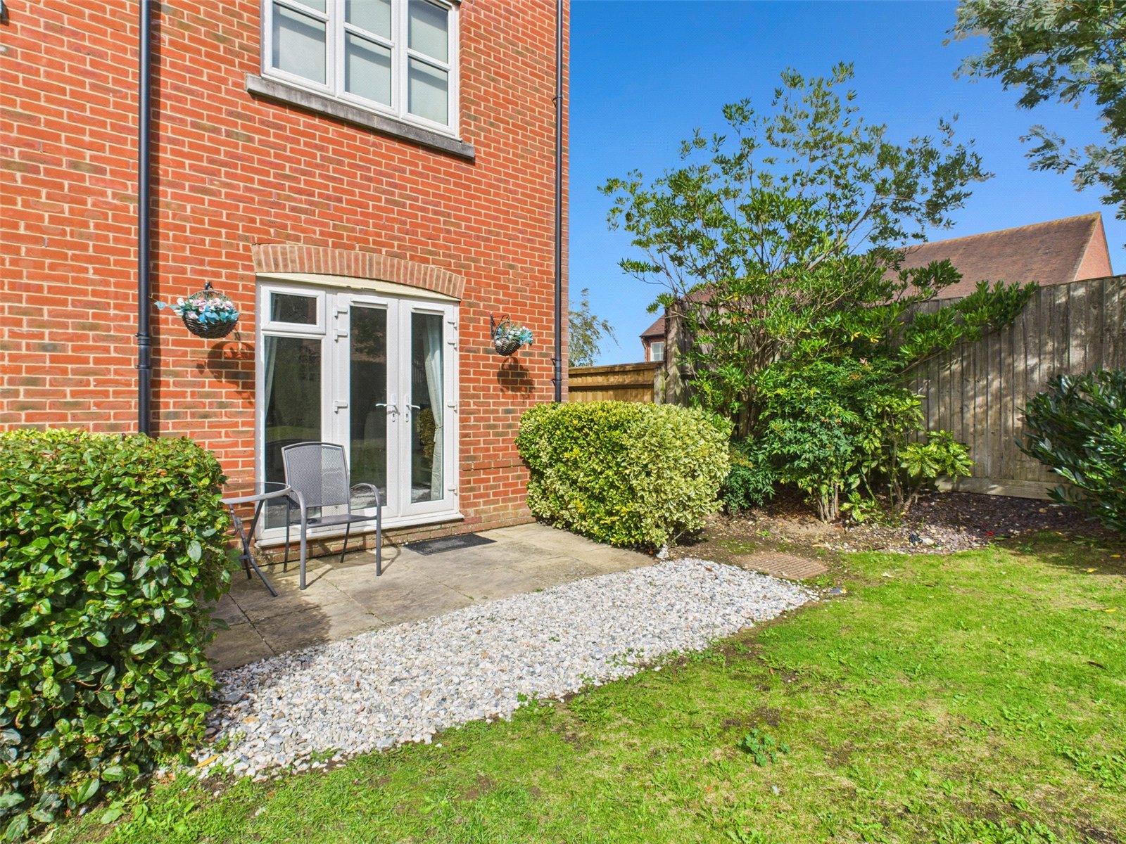 2 bedroom Flat to let in Chinnor, Oxfordshire