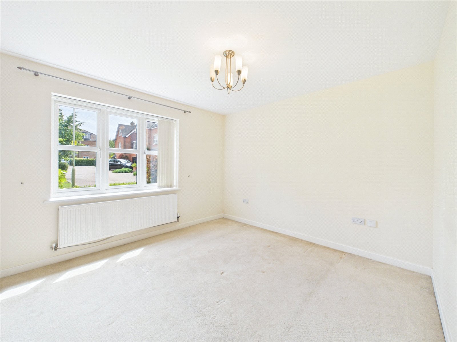 2 bedroom Flat to let in Chinnor, Oxfordshire