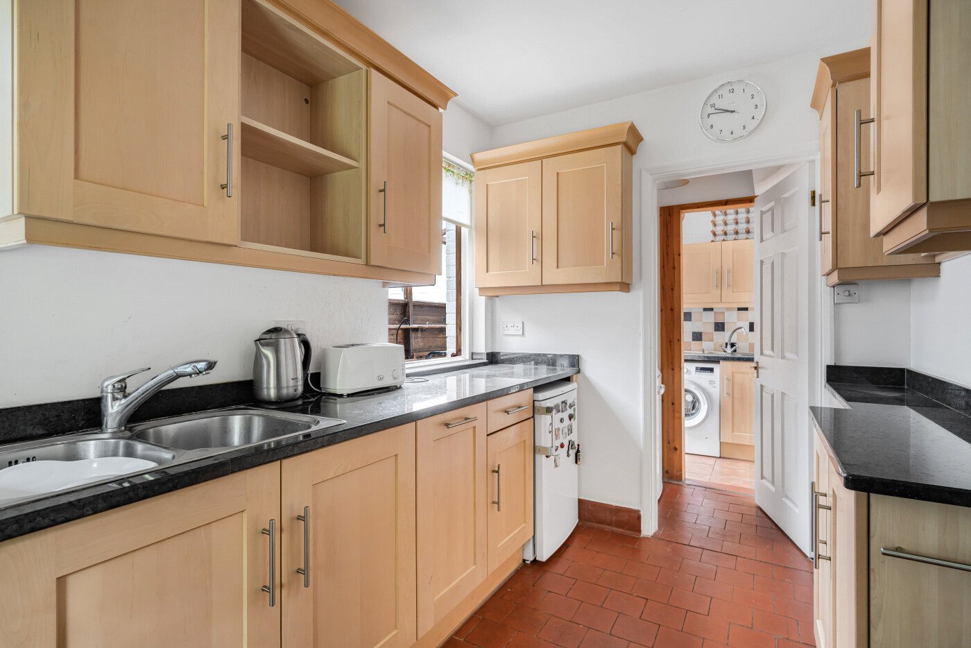 3 bedroom Bungalow for sale in Haddenham, Aylesbury, Buckinghamshire