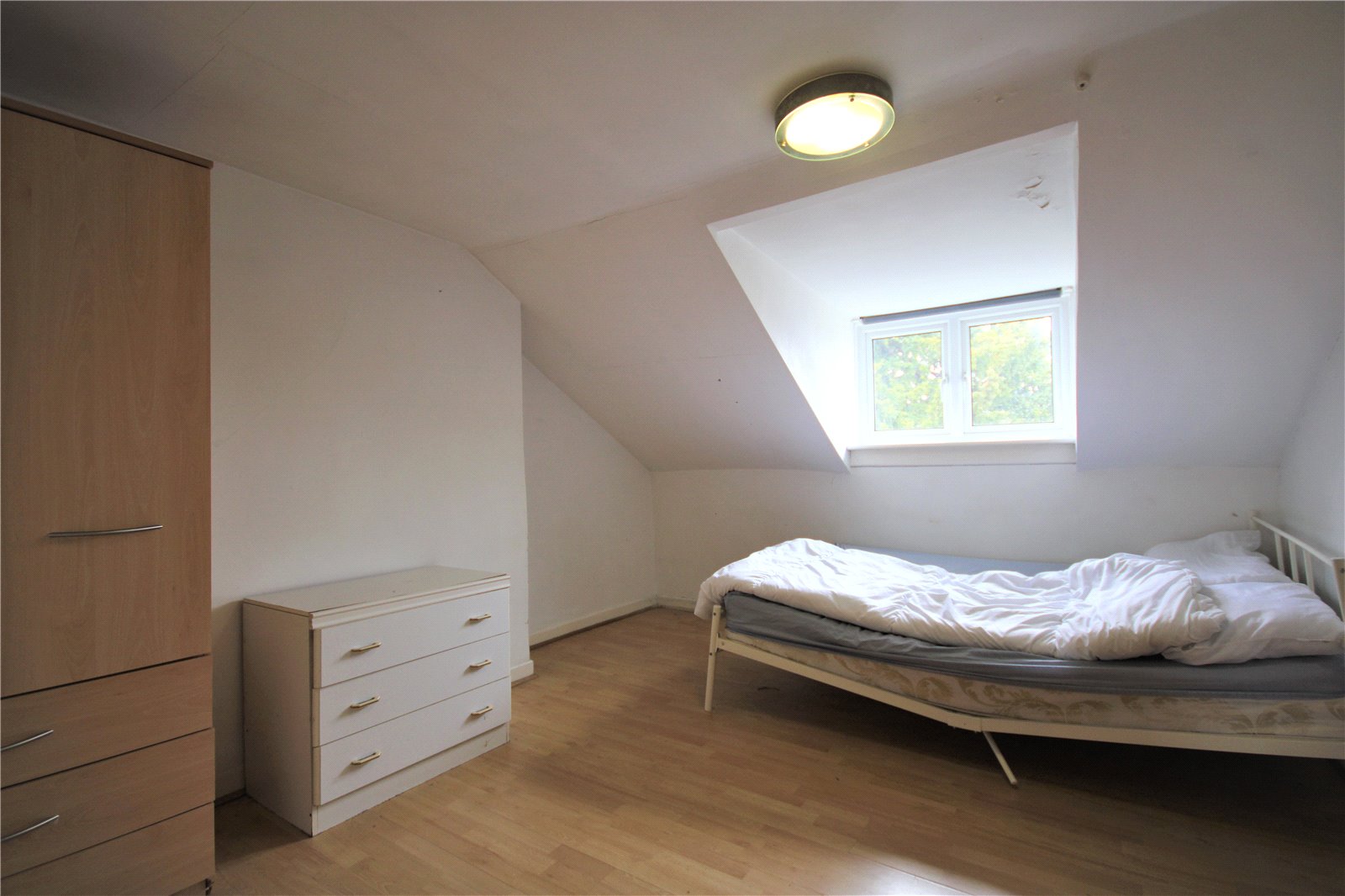 1 bedroom Flat to let in Reading, Berkshire