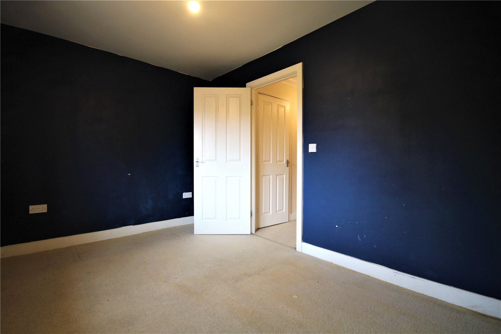 2 bedroom House to let in Earley, Reading, Berkshire