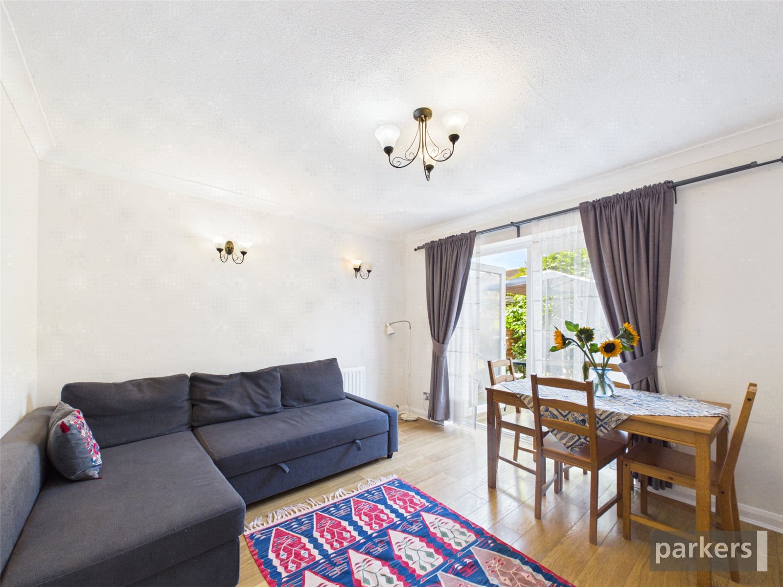2 bedroom House to let in Earley, Reading, Berkshire