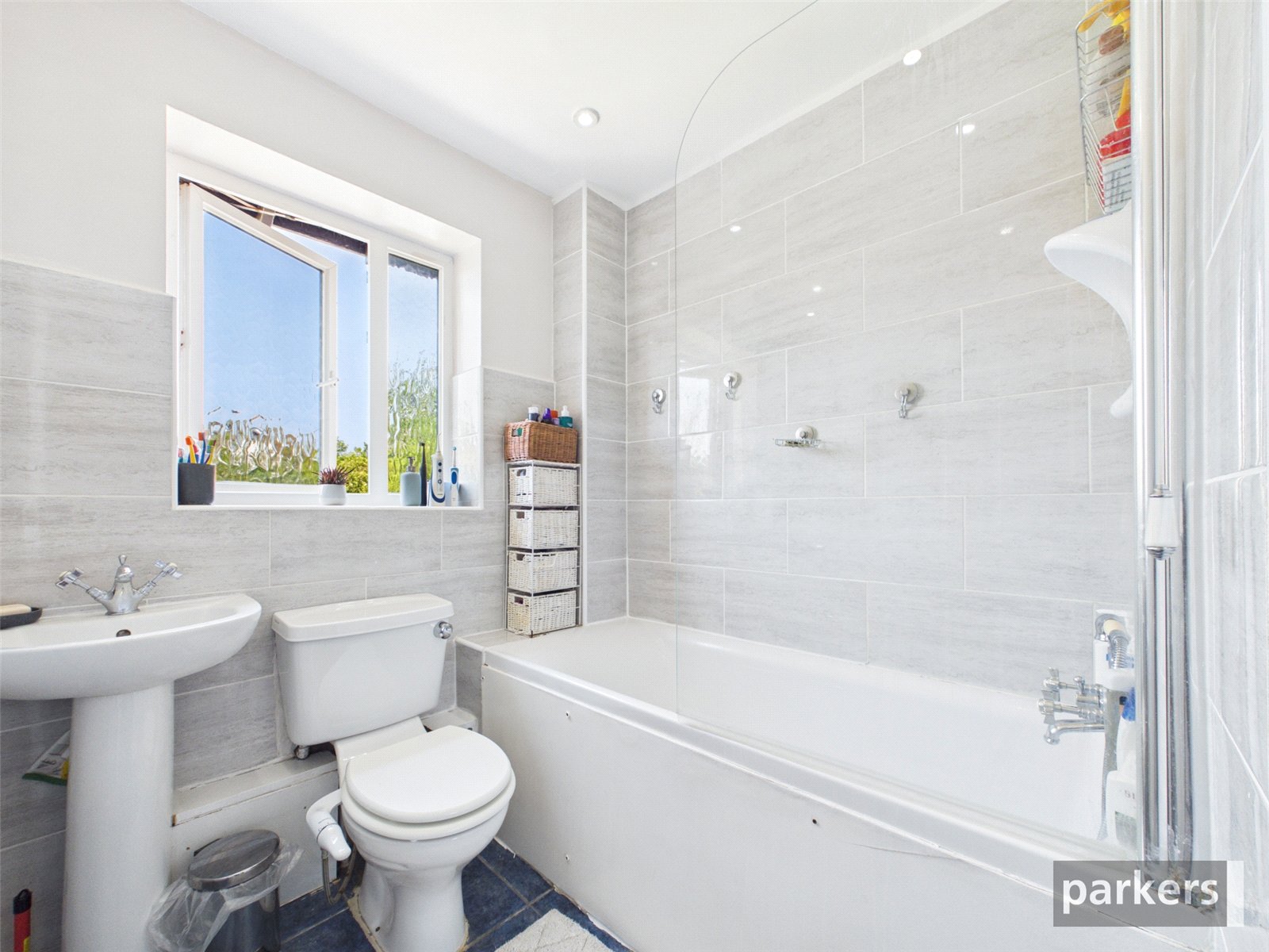 2 bedroom House to let in Earley, Reading, Berkshire