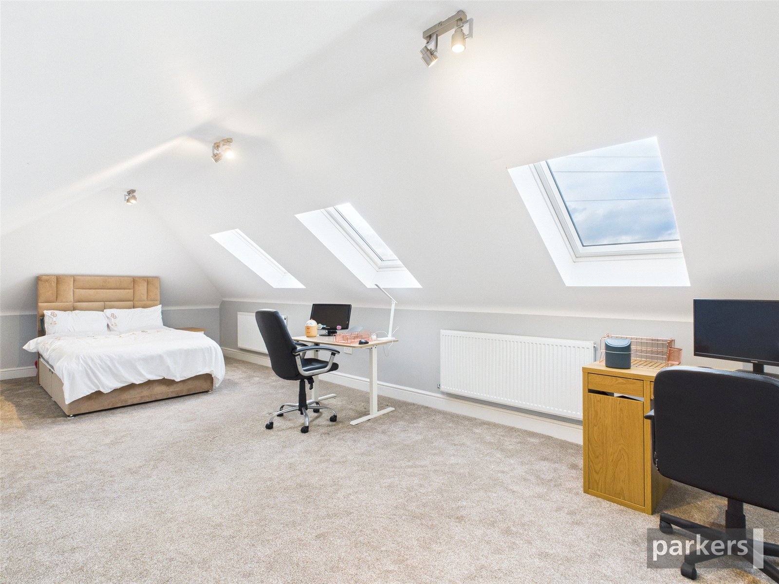 5 bedroom House for sale in Earley, Reading, Berkshire