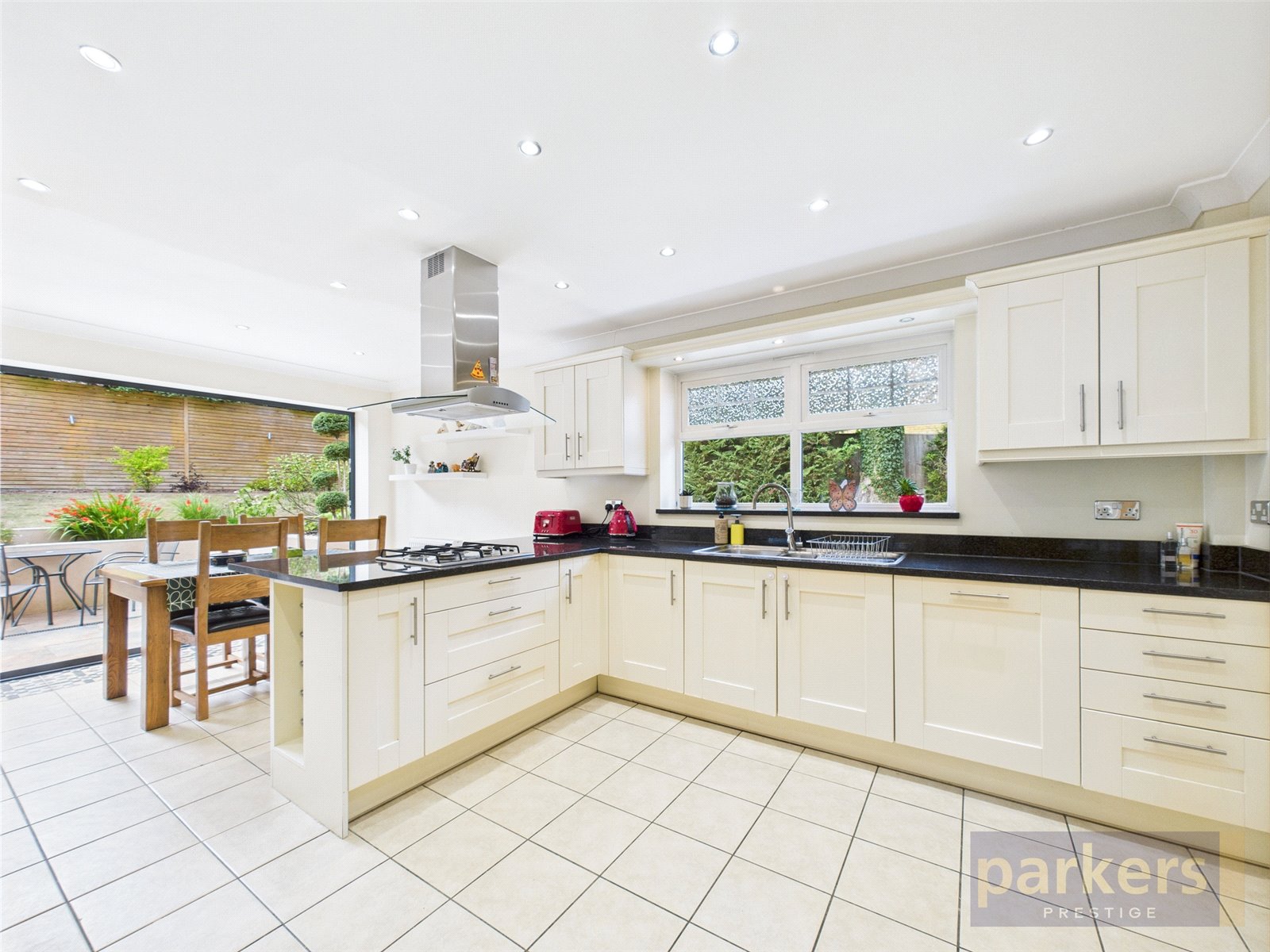 5 bedroom House for sale in Lower Earley, Reading, Berkshire