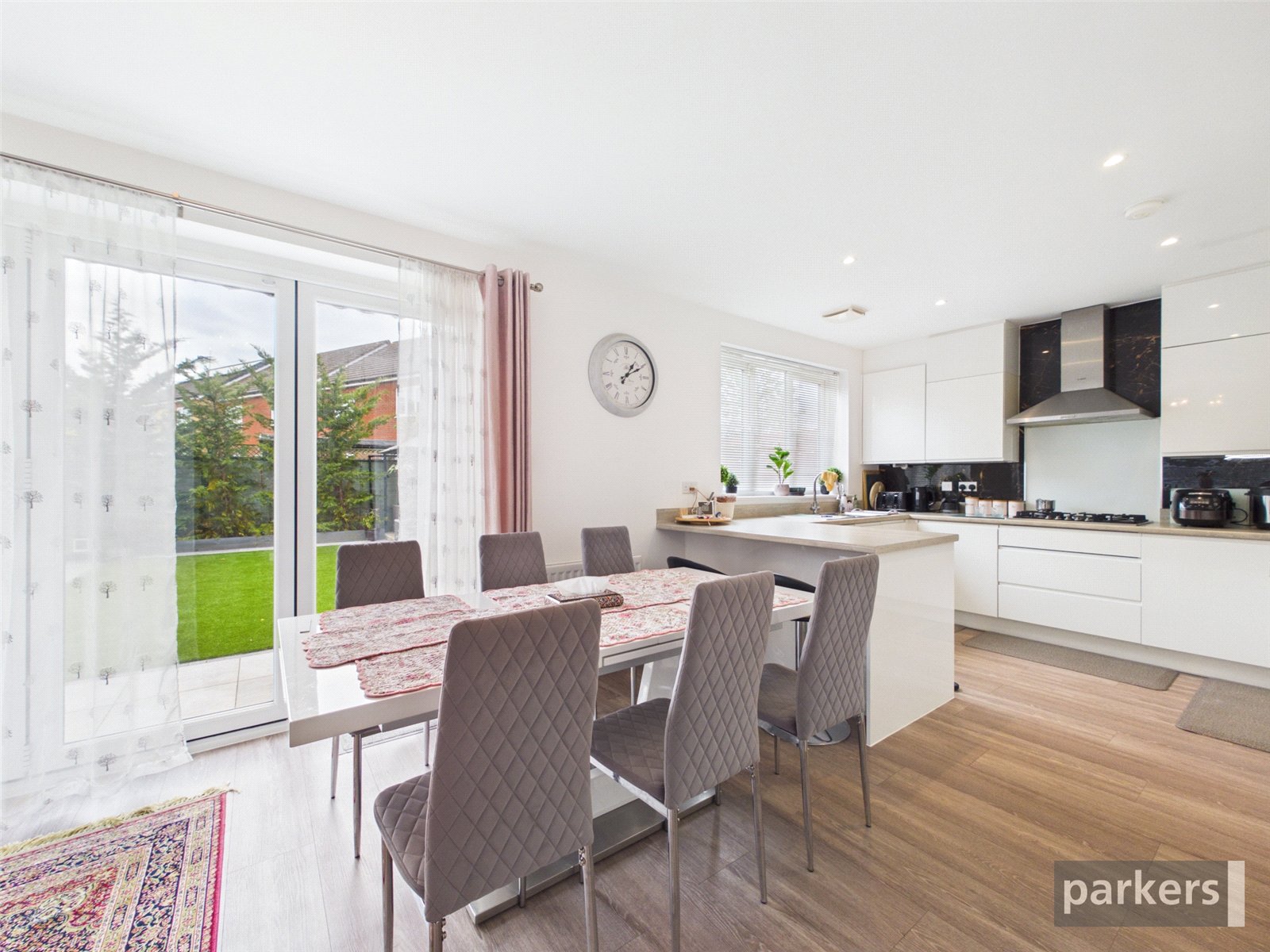 4 bedroom House for sale in Winnersh, Wokingham, Berkshire