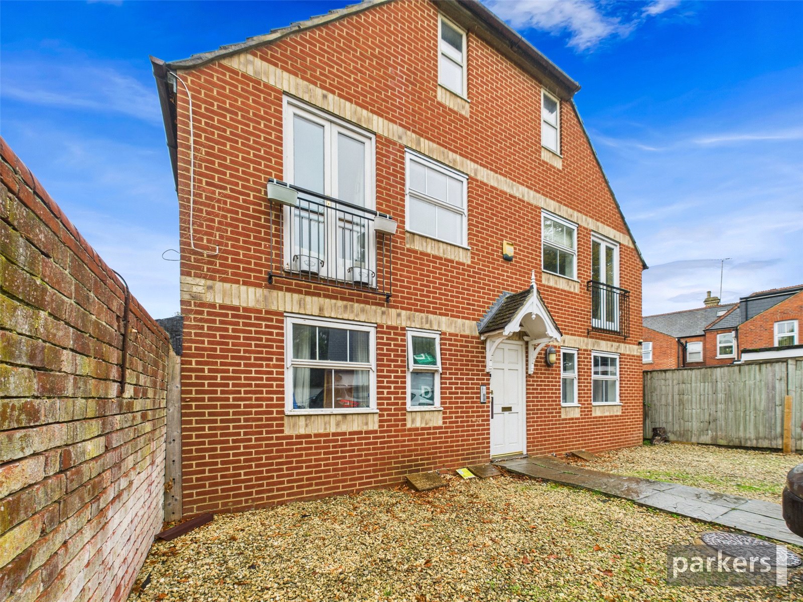 2 bedroom Flat for sale in Wokingham Road, Berkshire