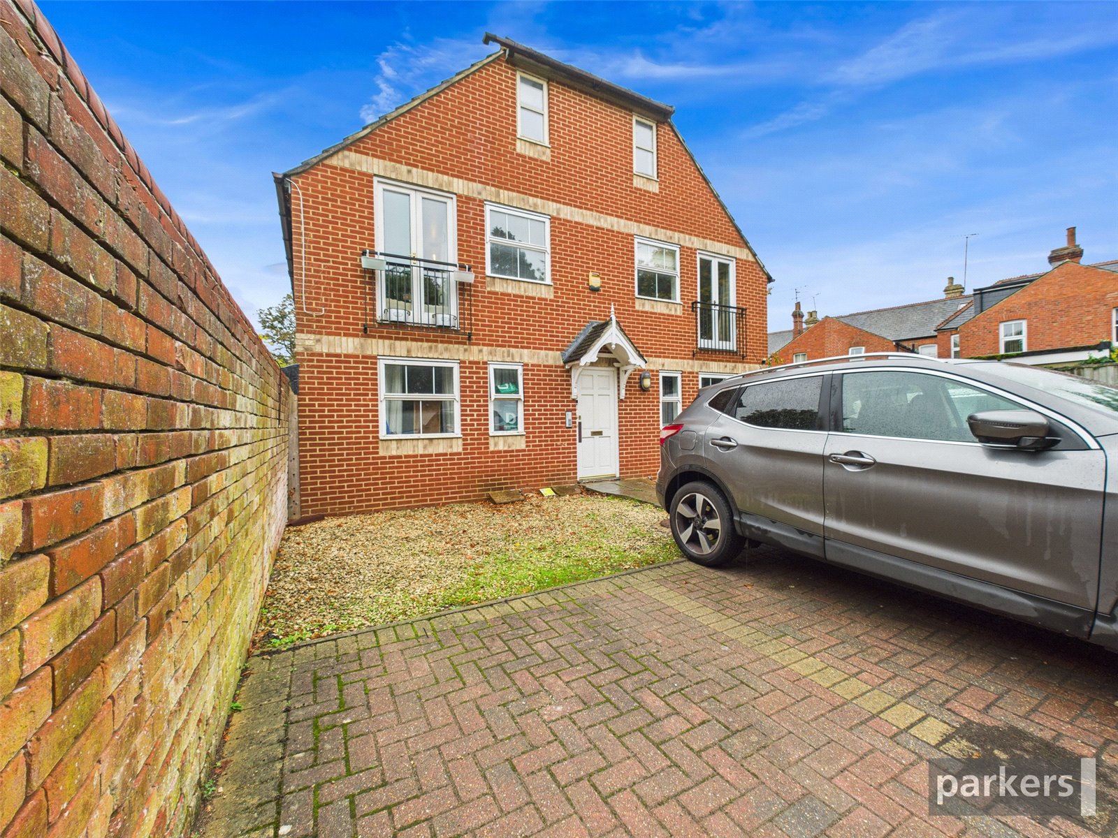 2 bedroom Flat for sale in Wokingham Road, Berkshire