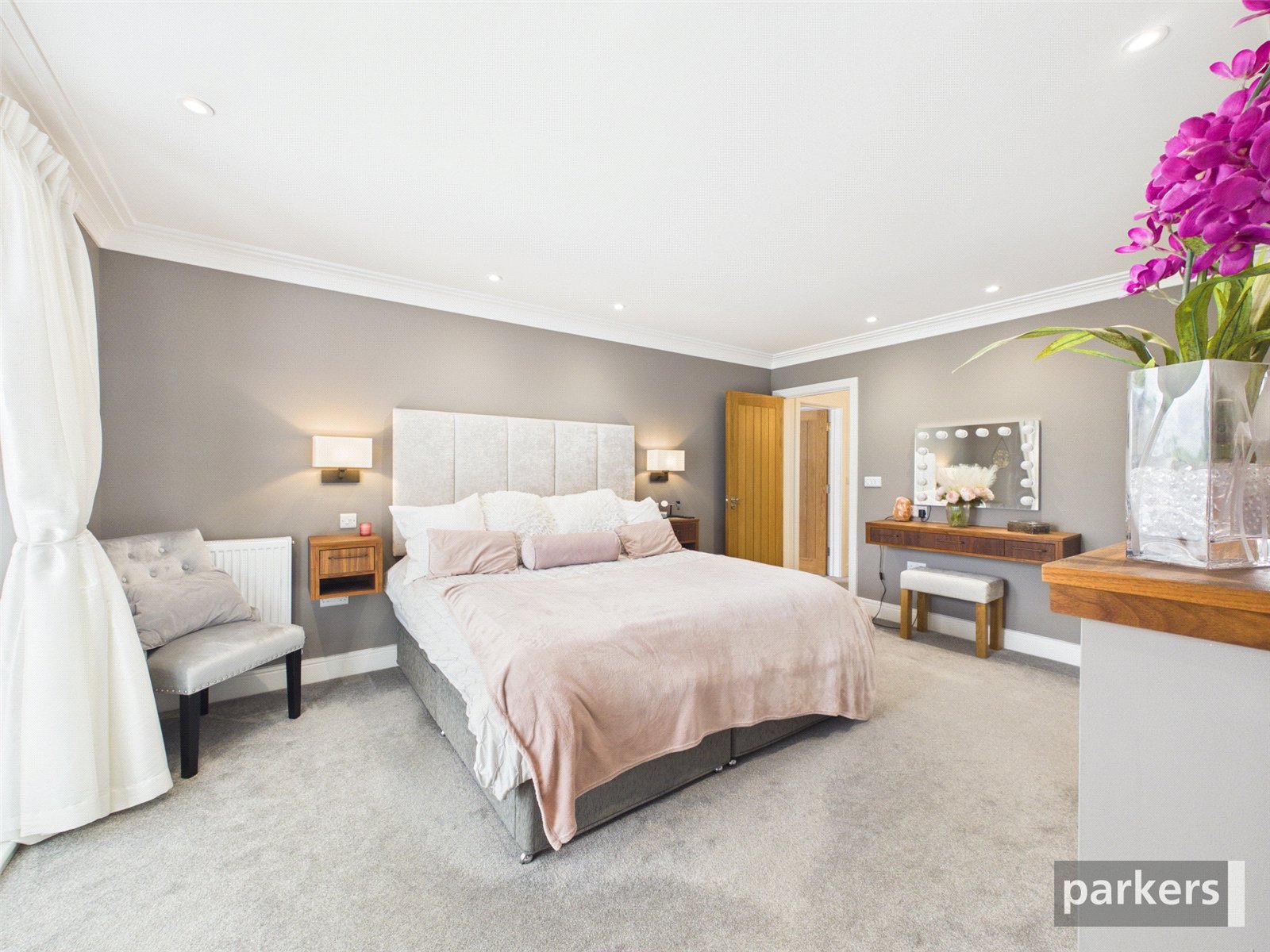 5 bedroom House for sale in Earley, Wokingham