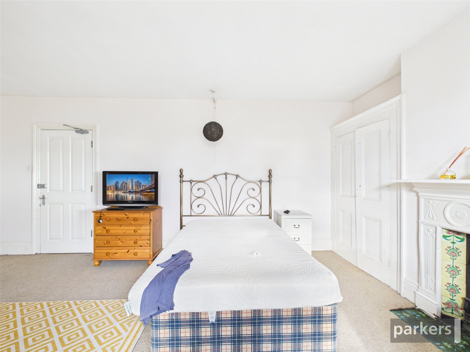 6 bedroom House for sale in Reading, Berkshire
