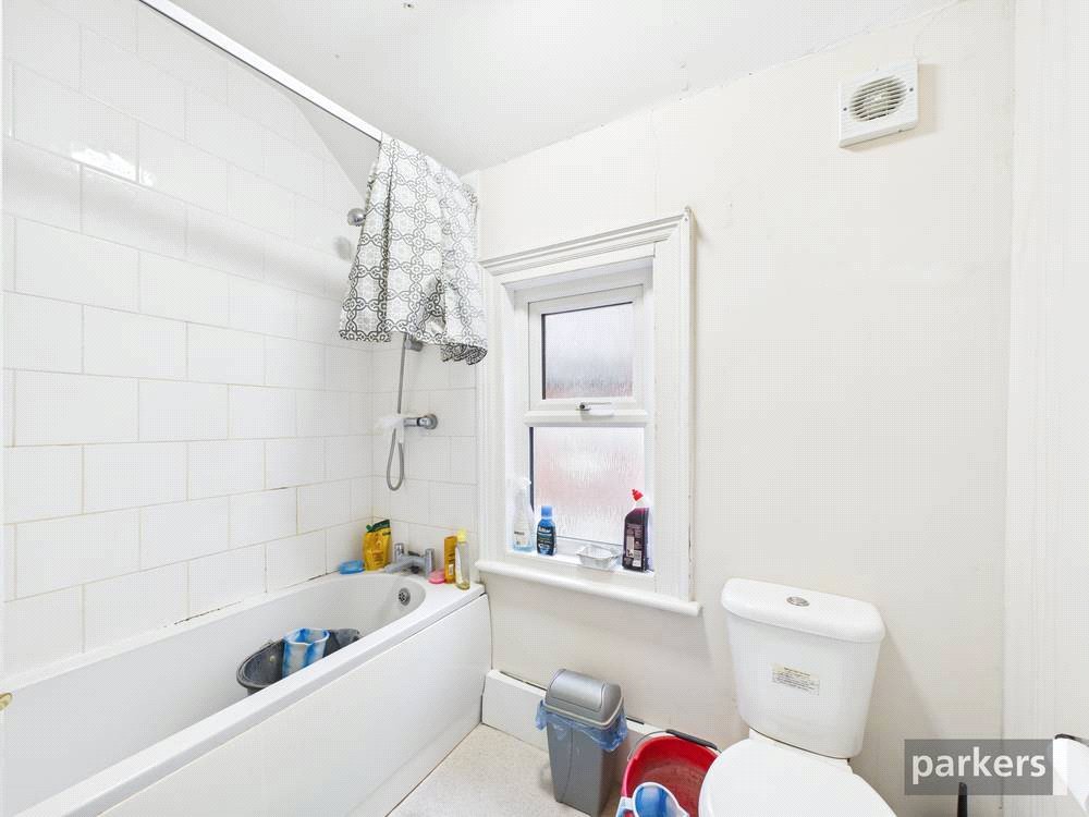 4 bedroom House for sale in Reading, Berkshire