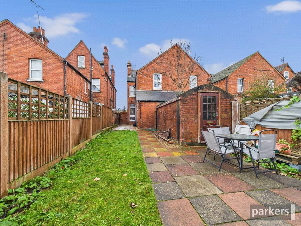 4 bedroom House for sale in Reading, Berkshire