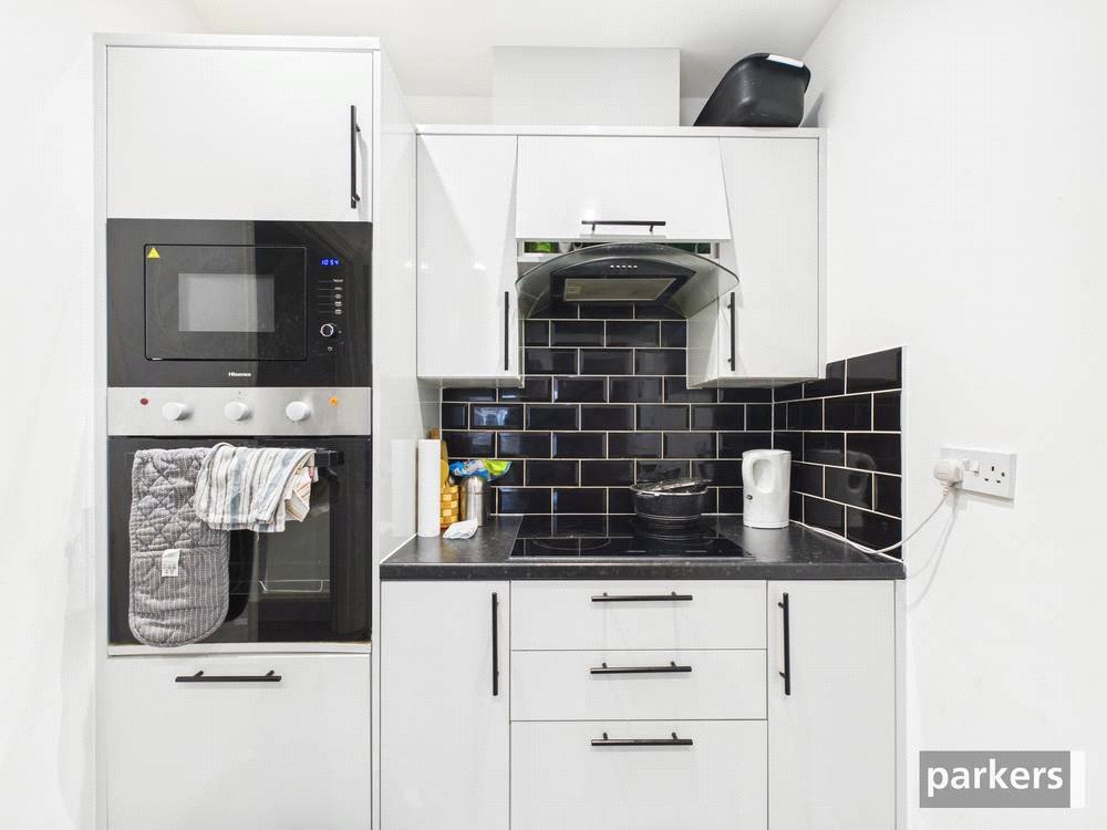 4 bedroom House for sale in Reading, Berkshire