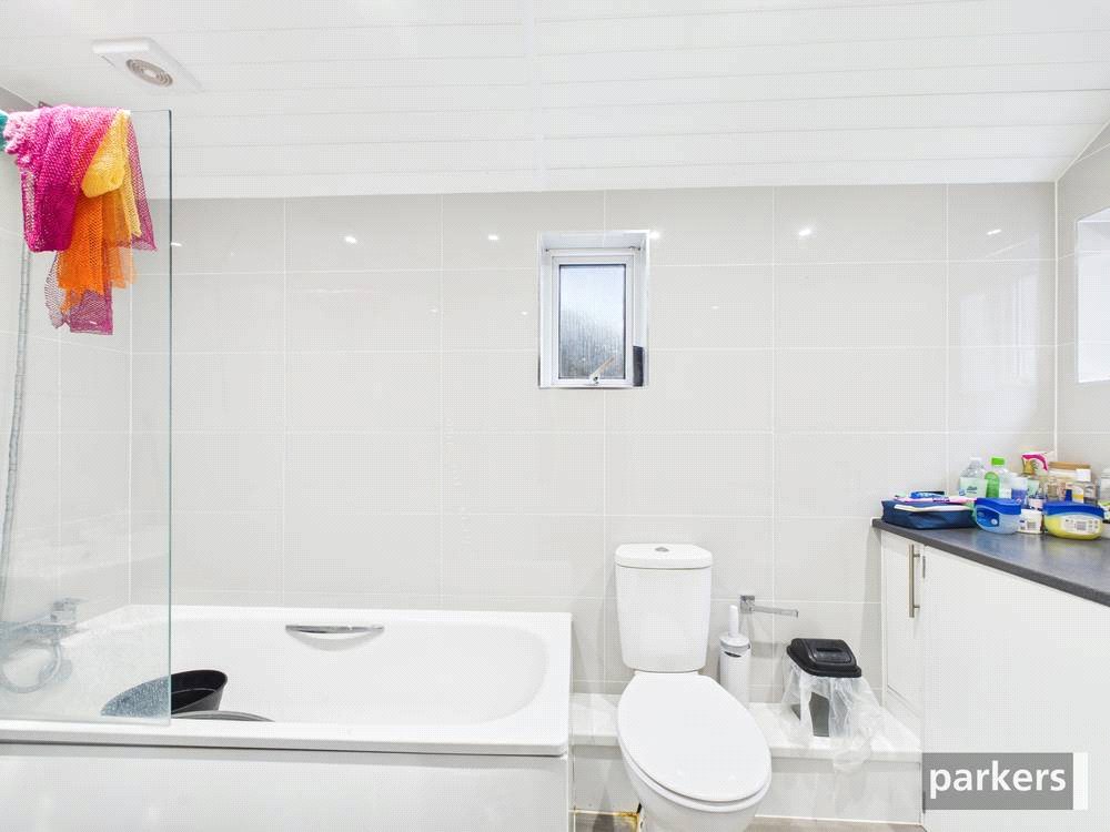 4 bedroom House for sale in Reading, Berkshire