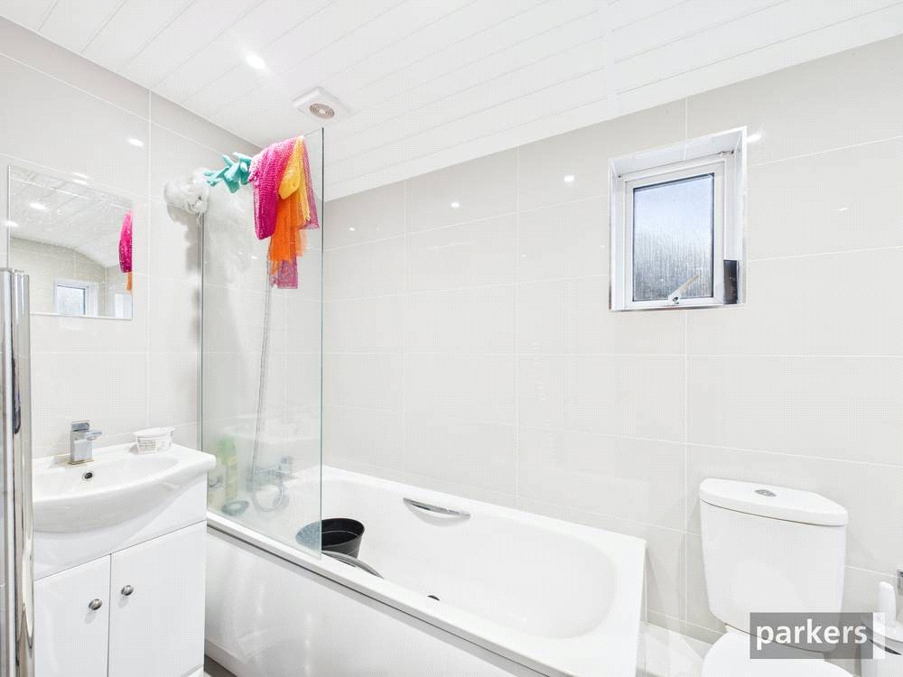 4 bedroom House for sale in Reading, Berkshire
