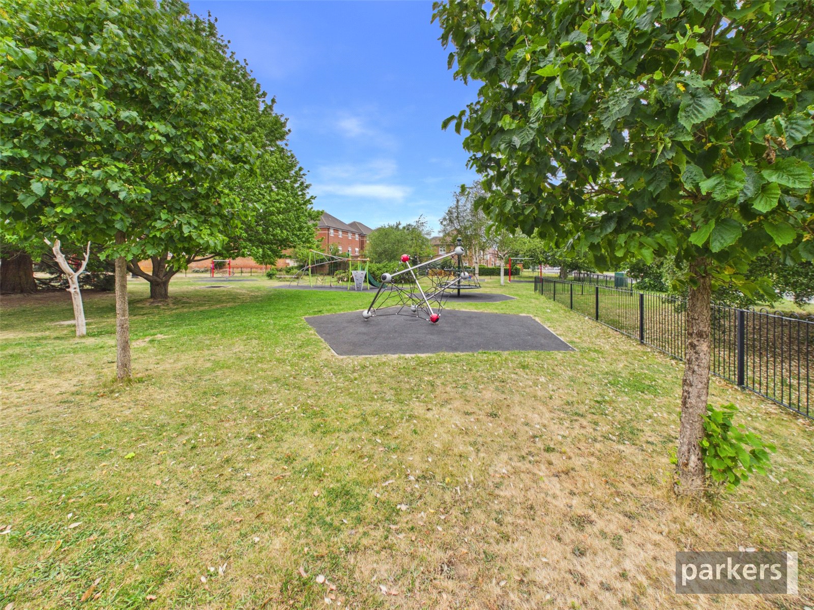 2 bedroom Flat for sale in Earley, Reading, Berkshire