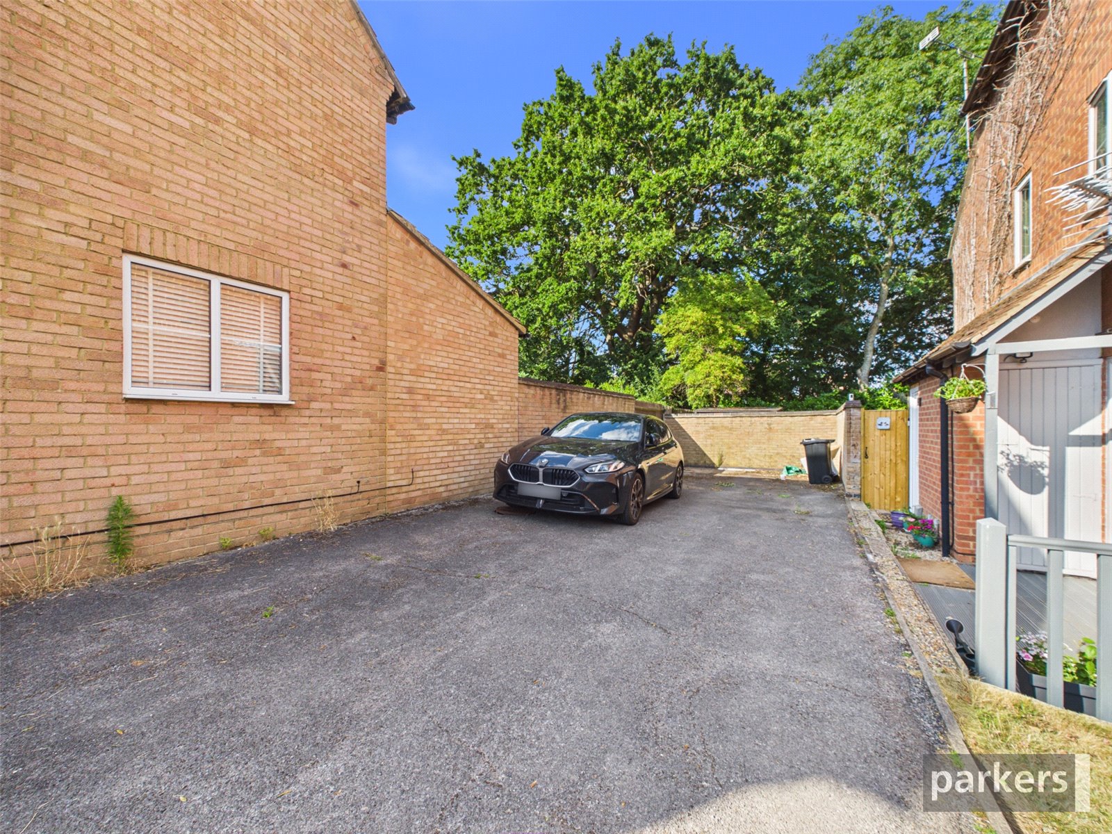 1 bedroom Flat for sale in Lower Earley, Reading, Berkshire