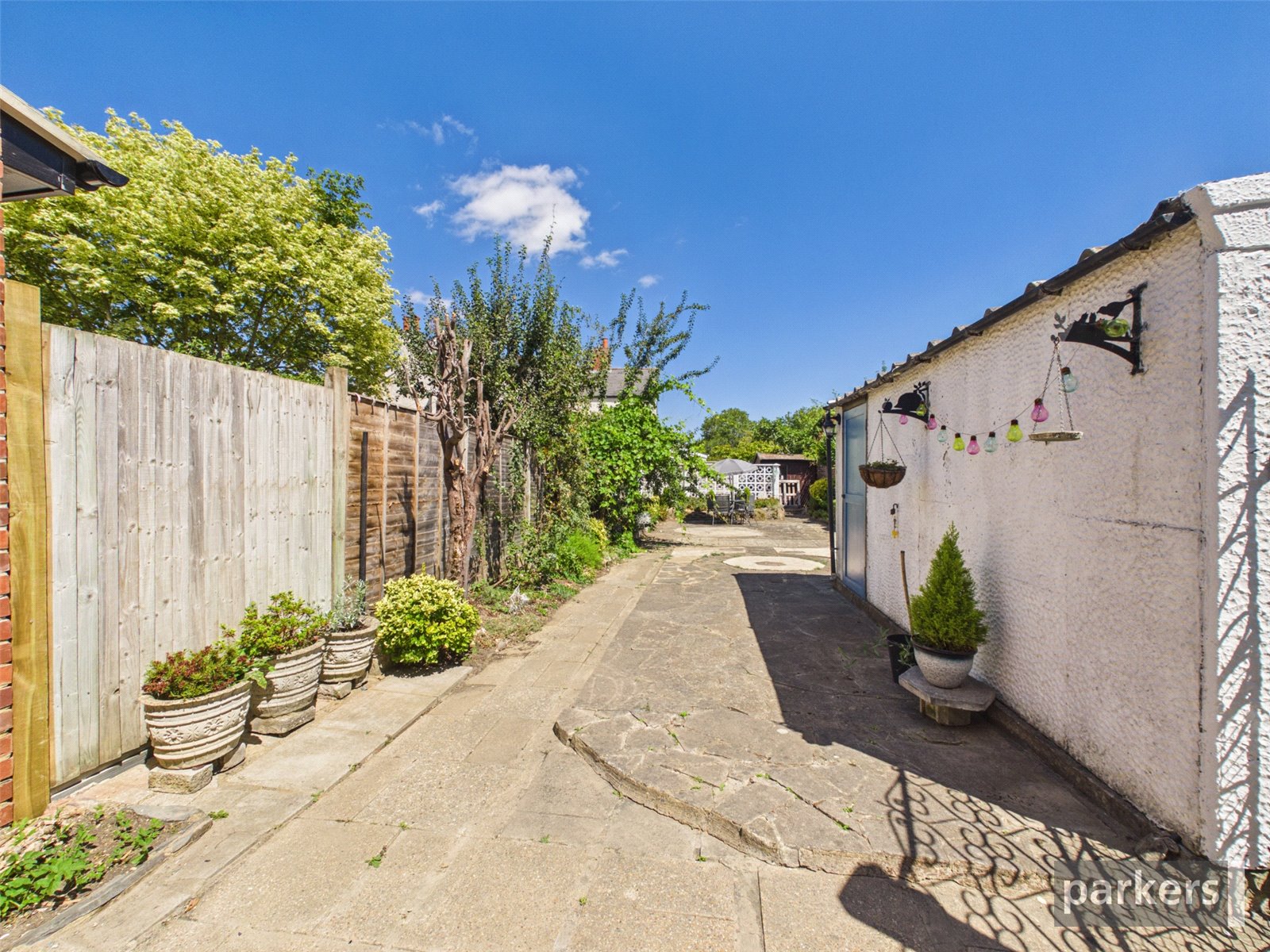 4 bedroom House for sale in Reading