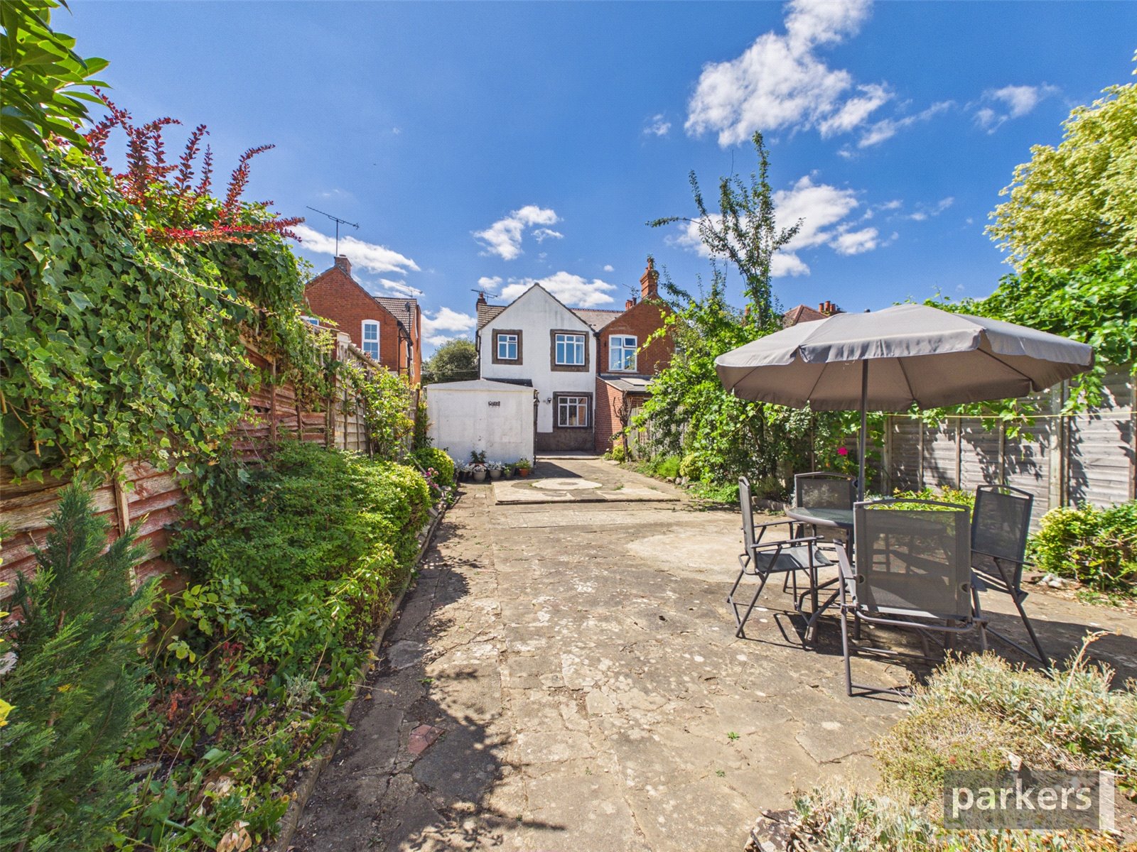 4 bedroom House for sale in Reading