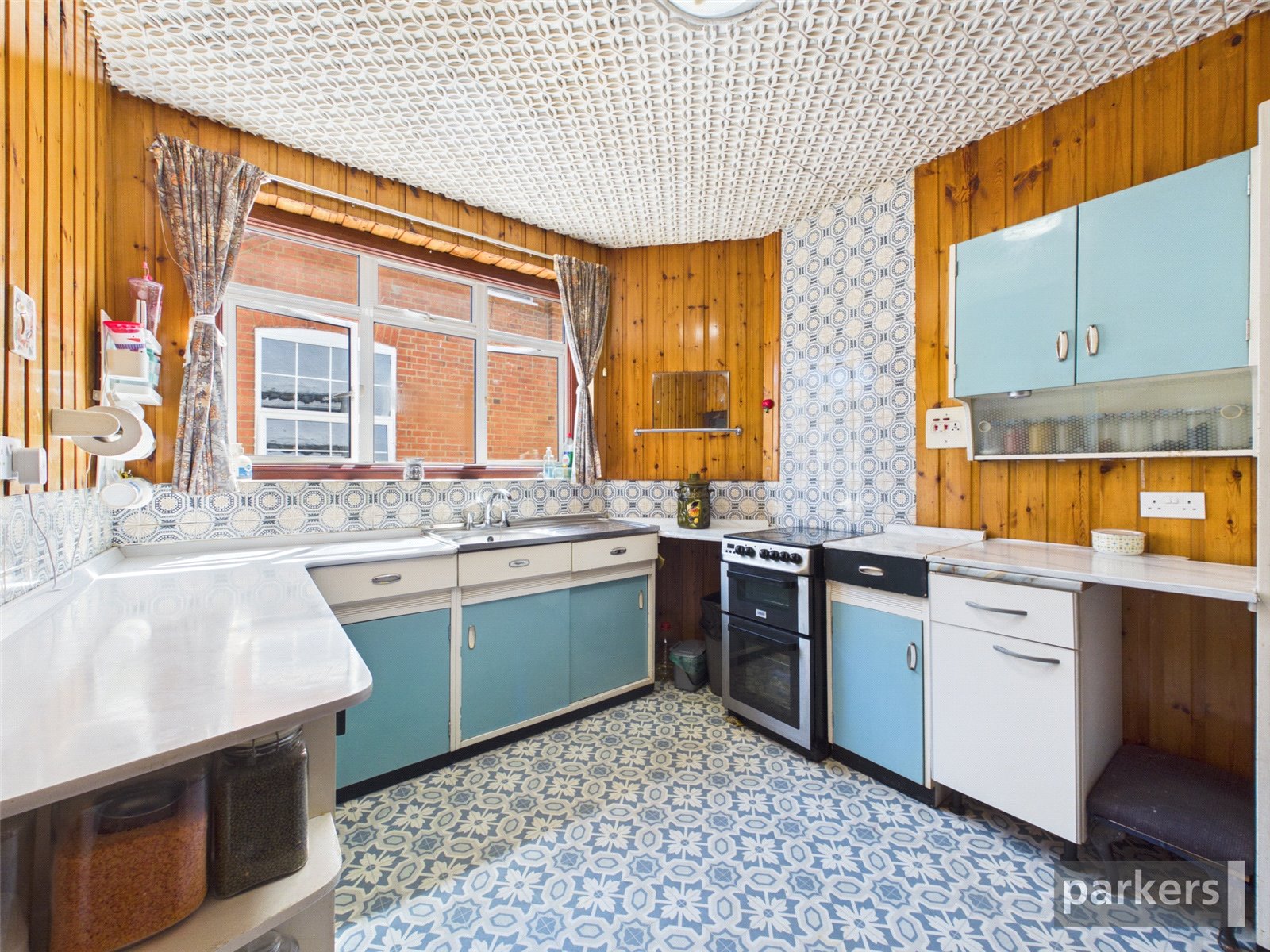 4 bedroom House for sale in Reading