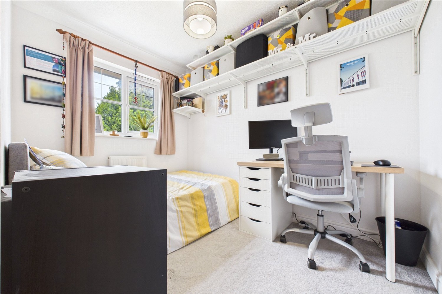 Theale, Reading, Berkshire